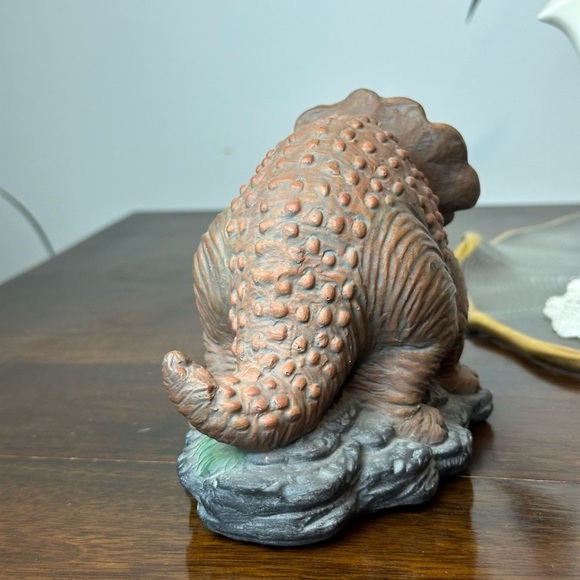 Vintage Triceratops Dinosaur Figurine Statue - Detailed Dino Decor - Picture 6 of 8